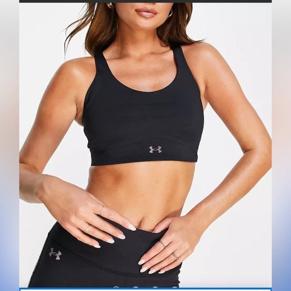 Under Armour Other - Under armour black sports bra with an adorable pocket in front.